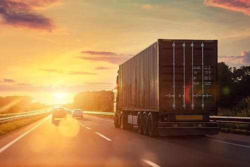 Contact CW Freight for Drayage Services with Container Tracking